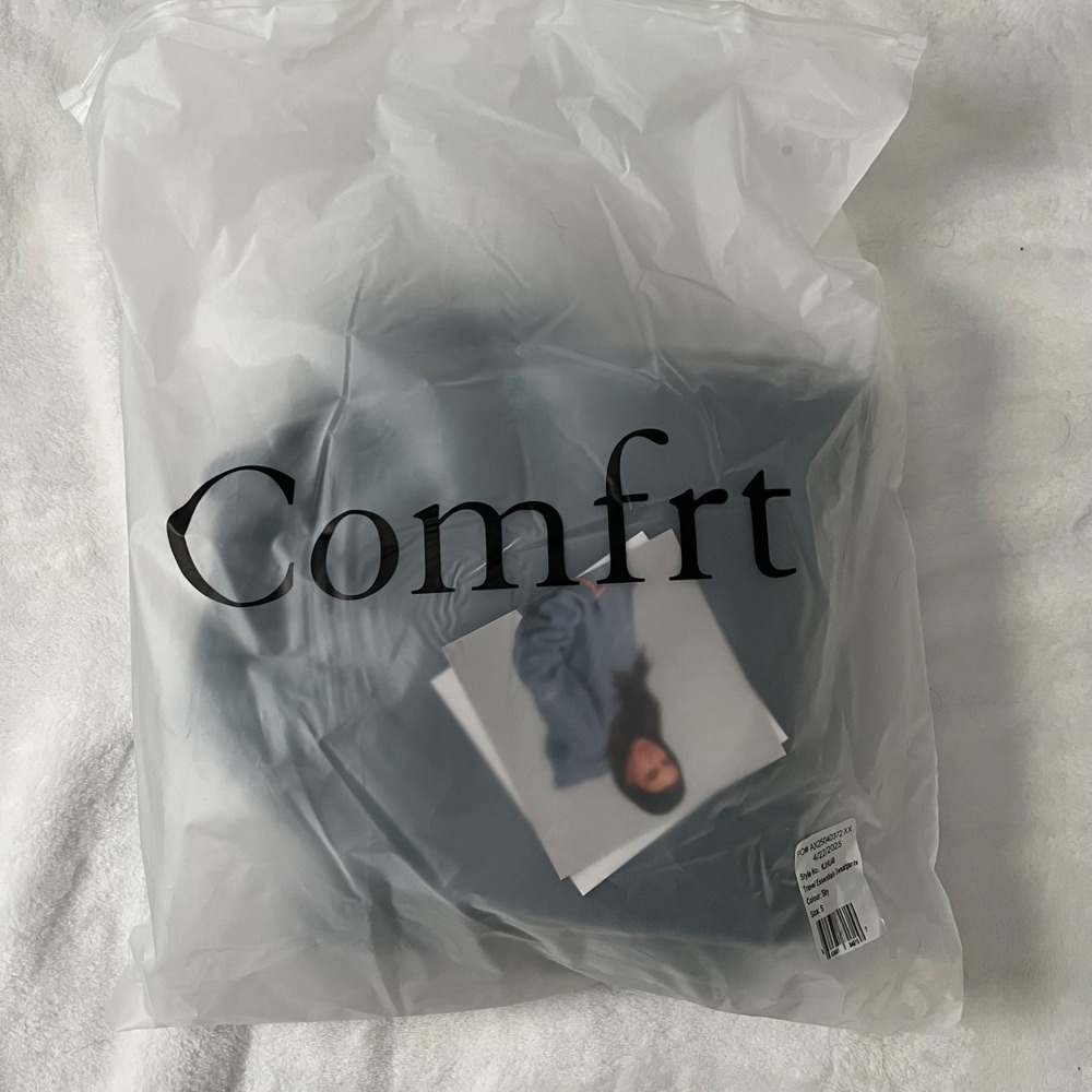 Comfort Travel Essentials Sweatpants Sky Color In Size Small - Picture 6 of 7